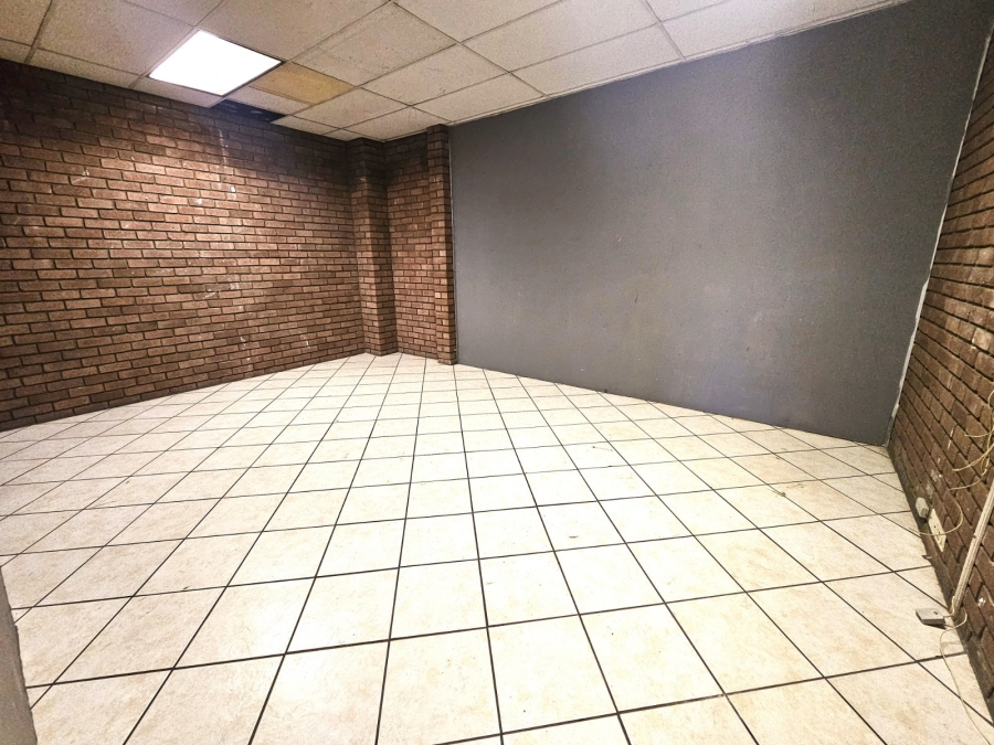 To Let Commercial Property for Rent in Rustenburg Rural North West